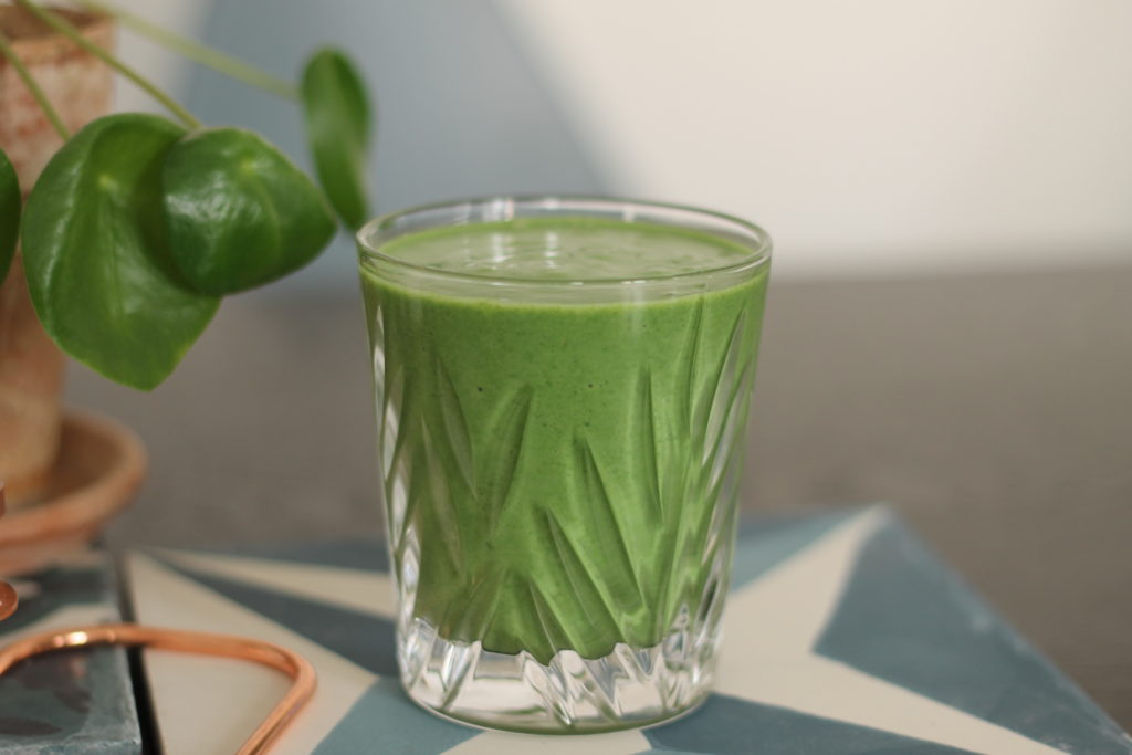 Lakrids og spinat smoothie - grøn og sund opskrift