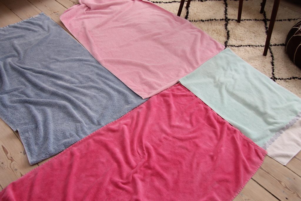 DIY strandtæppe - guide til dit eget picnictæppe af gamle håndklæder